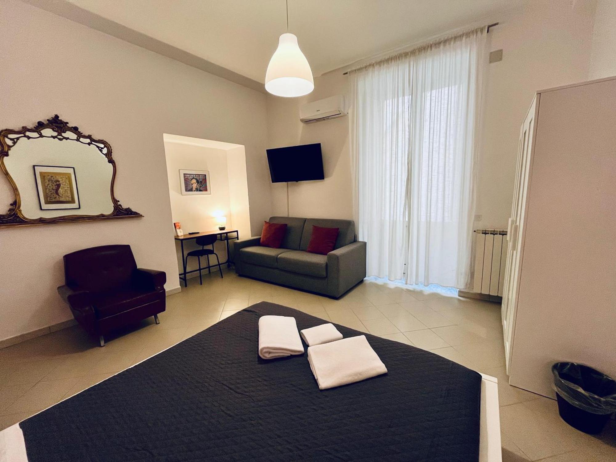 Pop Santa Chiara Bed and Breakfast Napels Buitenkant foto